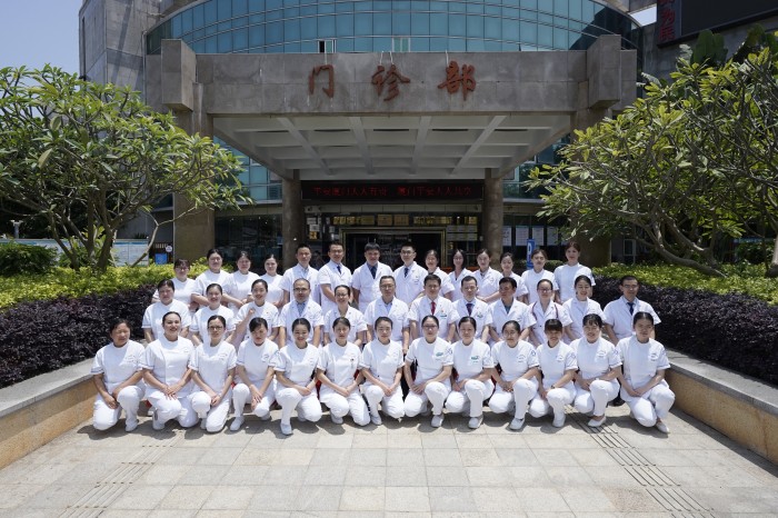 神经内科科室合照_20240813(1).jpg